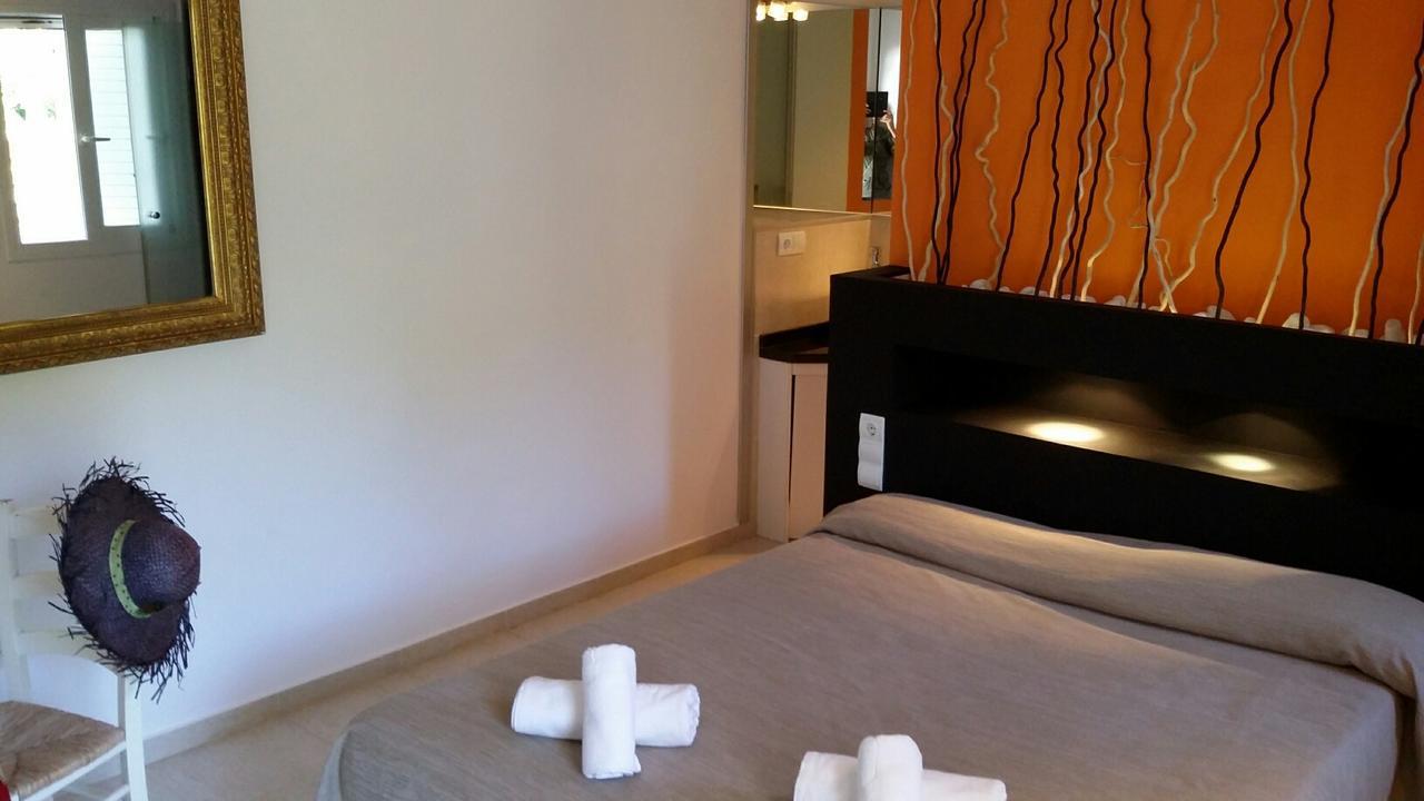 Apartamentos Colomar Santa Eularia des Riu Eksteriør bilde